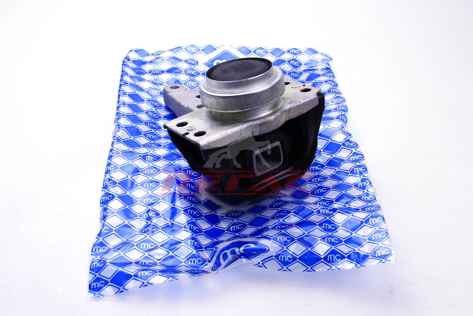 Подушка двигуна з кронштейном перед.Citroen C4 Peugeot 307 308